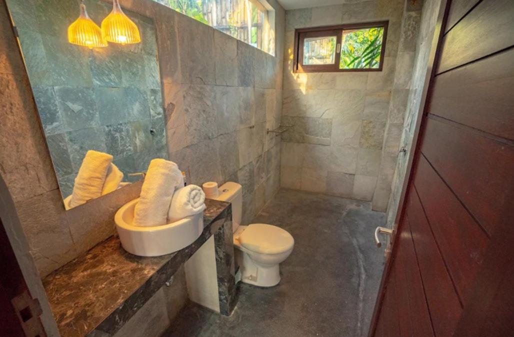 Kerobokan Villa Jado 2 - 3 Bedroom Villa With Private Pool מראה חיצוני תמונה