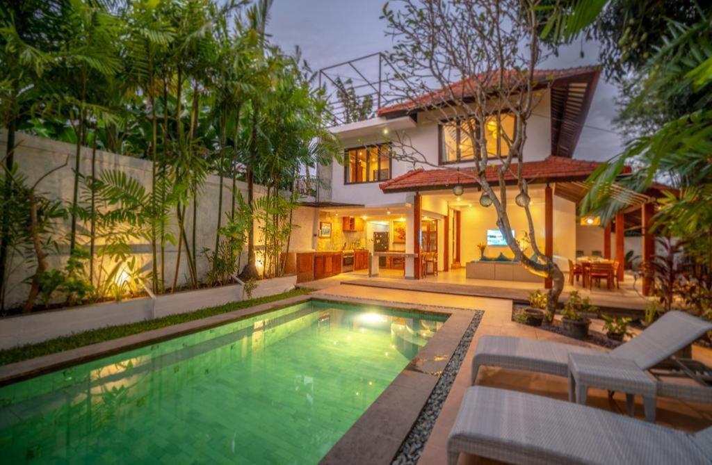 Kerobokan Villa Jado 2 - 3 Bedroom Villa With Private Pool מראה חיצוני תמונה